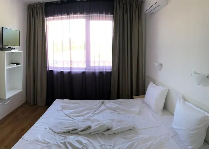 Sea Diamond 公寓 *